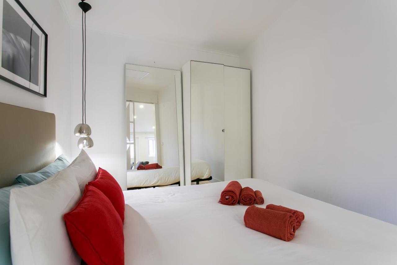 Beautiful & Unique Alfama Apartment Lisbon Luaran gambar